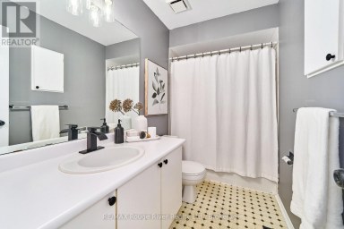 8 LANDERVILLE LANE Clarington (Bowmanville) Ontario photo 27