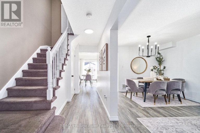 8 LANDERVILLE LANE, Clarington (Bowmanville), Ontario, L1C4W8