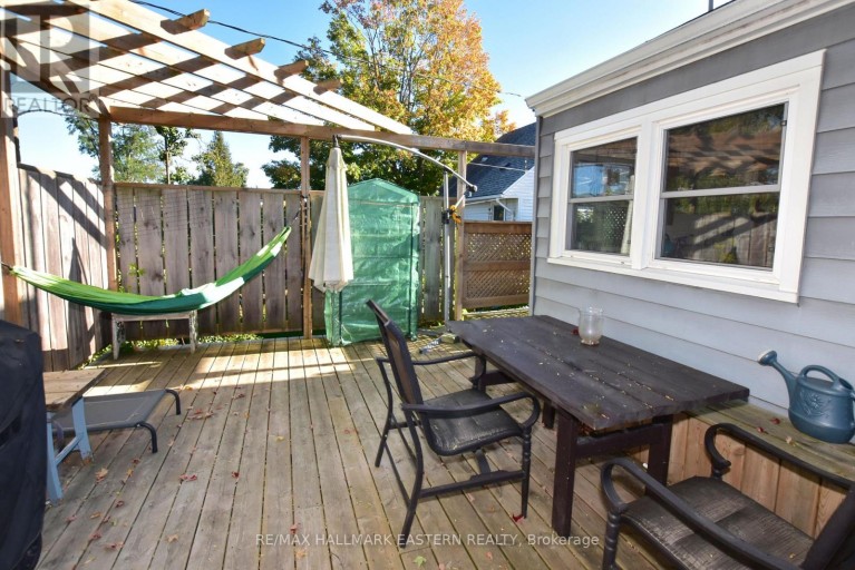 726 FAIRBAIRN STREET, Peterborough (Northcrest Ward 5), Ontario, K9H6B6
