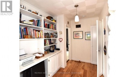 726 FAIRBAIRN STREET Peterborough (Northcrest Ward 5) Ontario photo 7