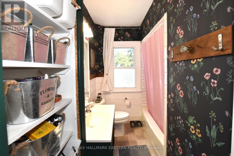 726 FAIRBAIRN STREET, Peterborough (Northcrest Ward 5), Ontario, K9H6B6