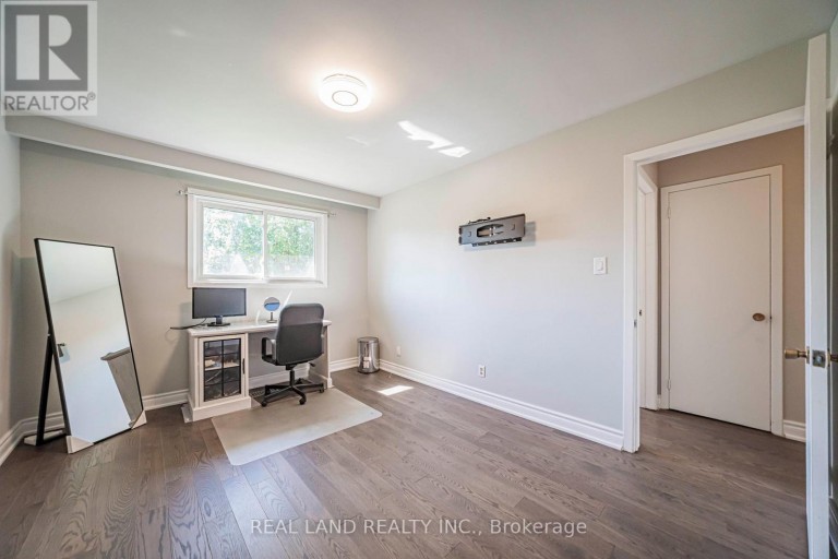 37 PAWNEE AVENUE, Toronto (Pleasant View), Ontario, M2H3C6
