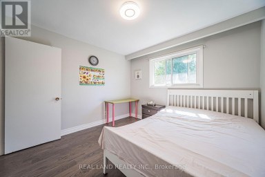 37 PAWNEE AVENUE Toronto (Pleasant View) Ontario photo 18