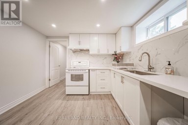 37 PAWNEE AVENUE Toronto (Pleasant View) Ontario photo 27