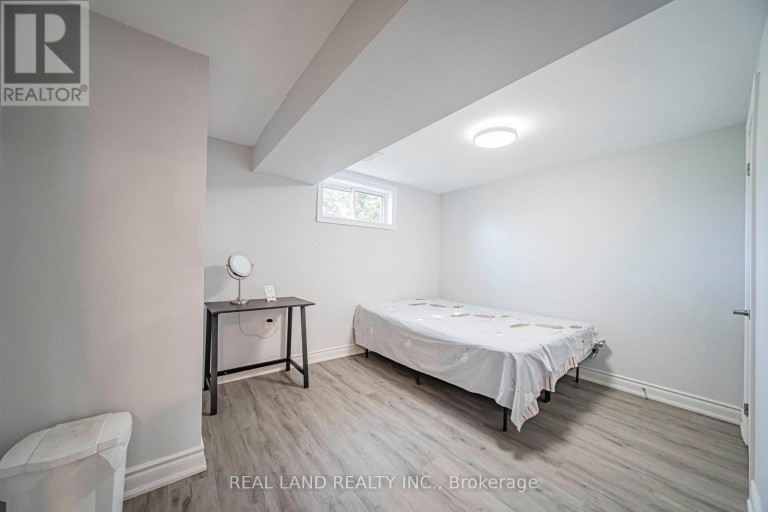 37 PAWNEE AVENUE, Toronto (Pleasant View), Ontario, M2H3C6