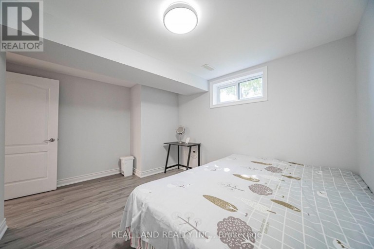 37 PAWNEE AVENUE, Toronto (Pleasant View), Ontario, M2H3C6