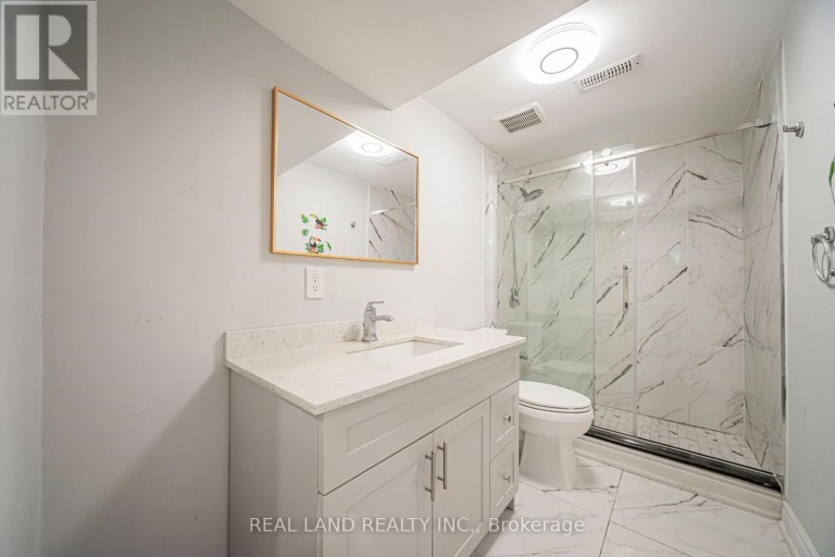 37 PAWNEE AVENUE, Toronto (Pleasant View), Ontario, M2H3C6