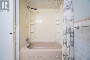 37 PAWNEE AVENUE Toronto (Pleasant View) Ontario photo 33
