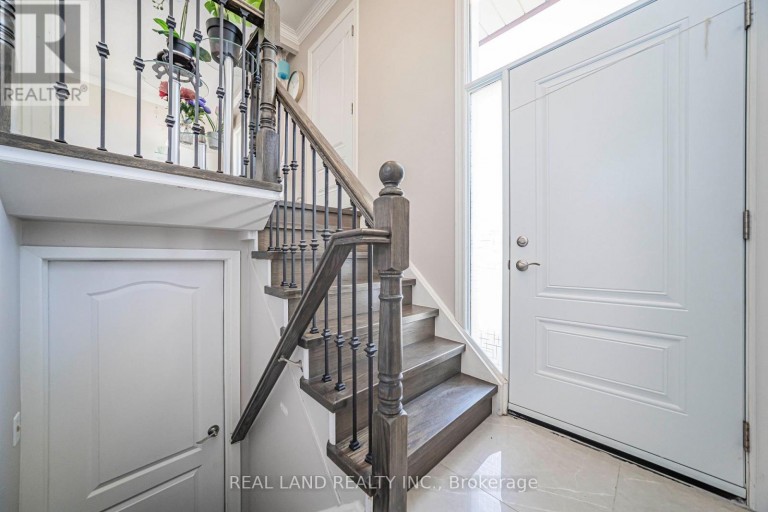 37 PAWNEE AVENUE, Toronto (Pleasant View), Ontario, M2H3C6