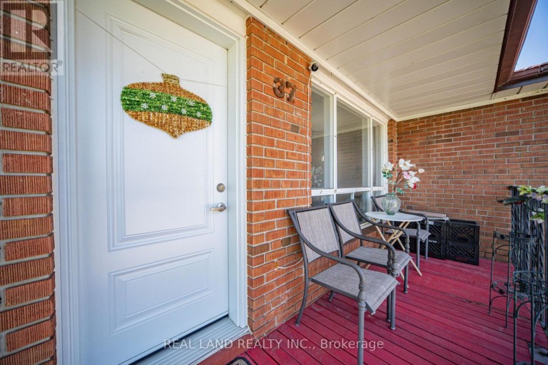 37 PAWNEE AVENUE, Toronto (Pleasant View), Ontario, M2H3C6