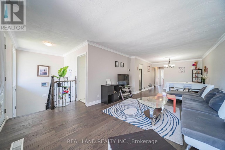 37 PAWNEE AVENUE, Toronto (Pleasant View), Ontario, M2H3C6