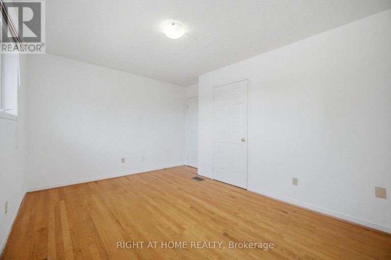 11 LYNDA MCNEIL PLACE, Markham (Middlefield), Ontario, L3S3E4