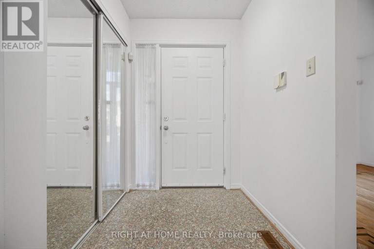 11 LYNDA MCNEIL PLACE, Markham (Middlefield), Ontario, L3S3E4