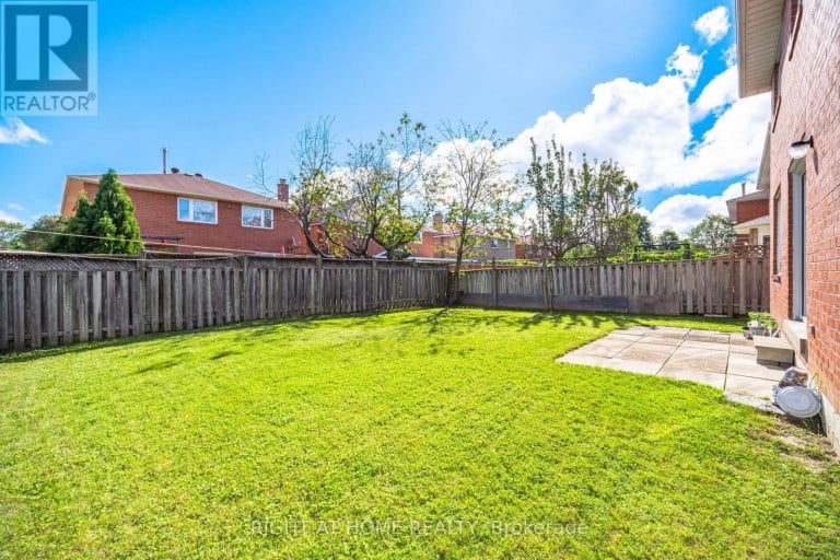 11 LYNDA MCNEIL PLACE, Markham (Middlefield), Ontario, L3S3E4