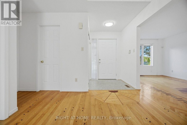 11 LYNDA MCNEIL PLACE, Markham (Middlefield), Ontario, L3S3E4