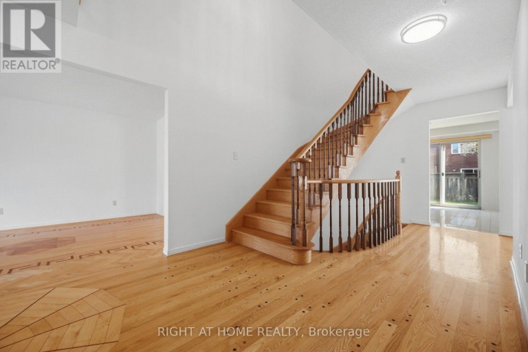 11 LYNDA MCNEIL PLACE, Markham (Middlefield), Ontario, L3S3E4