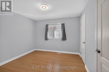 209 WOODSPRING AVENUE Newmarket (Woodland Hill) Ontario photo 33
