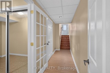 209 WOODSPRING AVENUE Newmarket (Woodland Hill) Ontario photo 40
