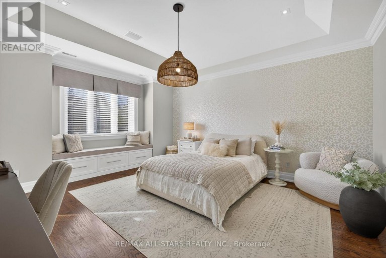 126 HILLVIEW ROAD, Aurora (Aurora Village), Ontario, L4G2M5