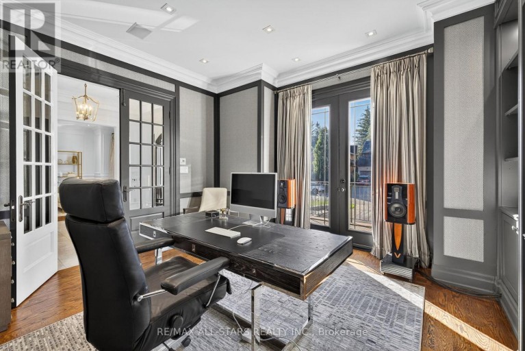126 HILLVIEW ROAD, Aurora (Aurora Village), Ontario, L4G2M5