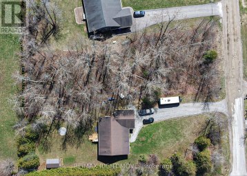 3585 PETER STREET Ramara Ontario photo 2