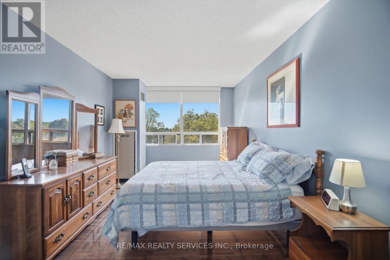 404 - 330 MILL STREET S, Brampton (Brampton South), Ontario, L6Y3V3