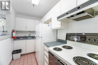 404 - 330 MILL STREET S Brampton (Brampton South) Ontario photo 32