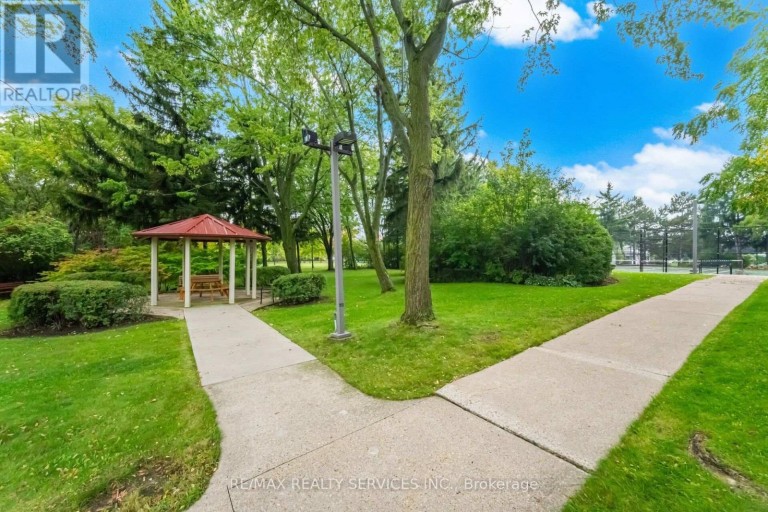 404 - 330 MILL STREET S, Brampton (Brampton South), Ontario, L6Y3V3