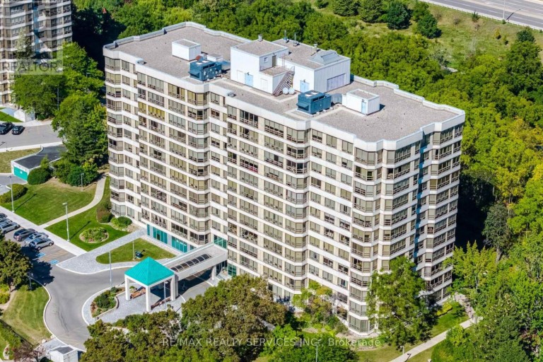 404 - 330 MILL STREET S, Brampton (Brampton South), Ontario, L6Y3V3