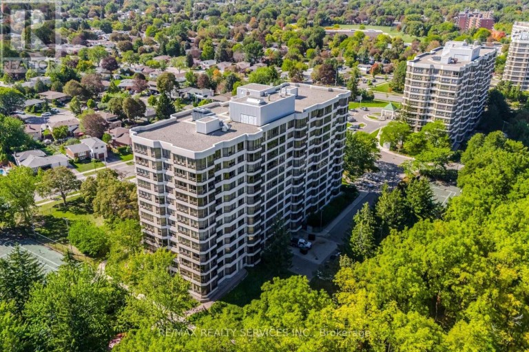 404 - 330 MILL STREET S, Brampton (Brampton South), Ontario, L6Y3V3