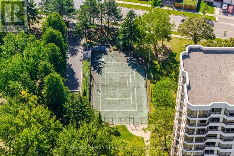 404 - 330 MILL STREET S, Brampton (Brampton South), Ontario, L6Y3V3
