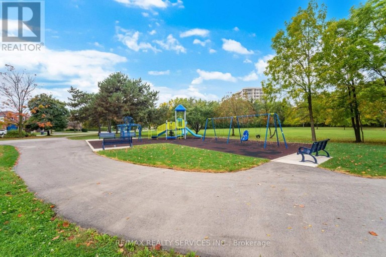 404 - 330 MILL STREET S, Brampton (Brampton South), Ontario, L6Y3V3