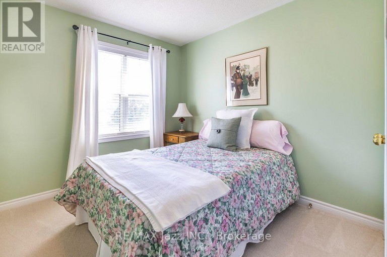 15 - 2800 COURTICE ROAD, Clarington (Courtice), Ontario, L1E2M6