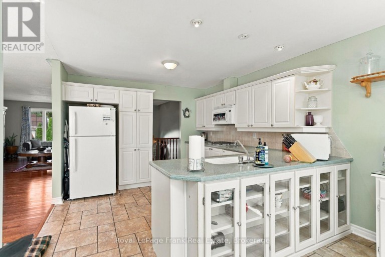 62 CEDARTREE LANE, Kawartha Lakes (Bobcaygeon), Ontario, K0M1A0