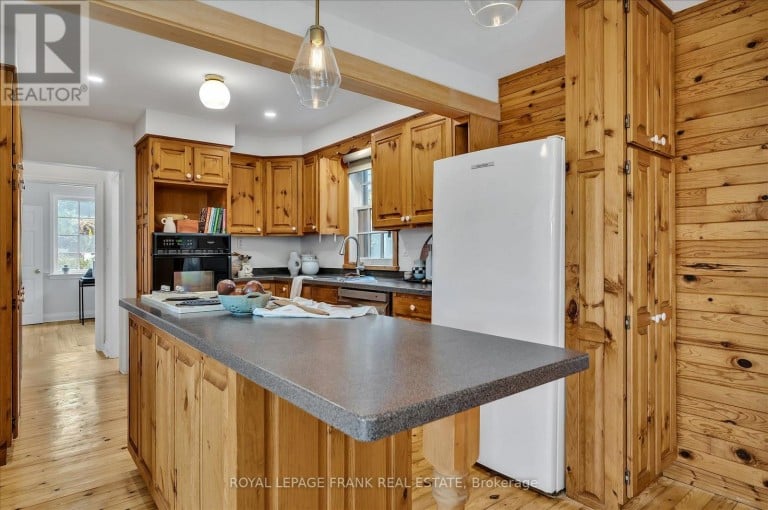 470 ALBERTUS AVENUE, Peterborough (Town Ward 3), Ontario, K9J6A2