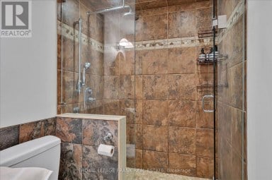 470 ALBERTUS AVENUE Peterborough (Town Ward 3) Ontario photo 34