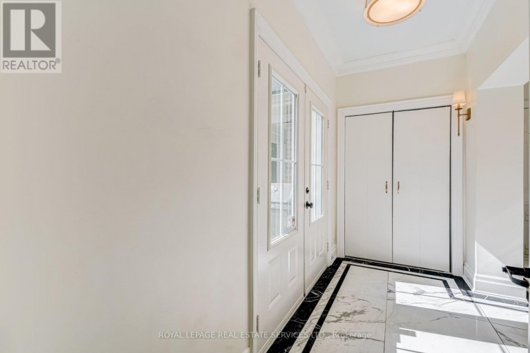 2305 BELYEA STREET, Oakville (BR Bronte), Ontario, L6L1N7