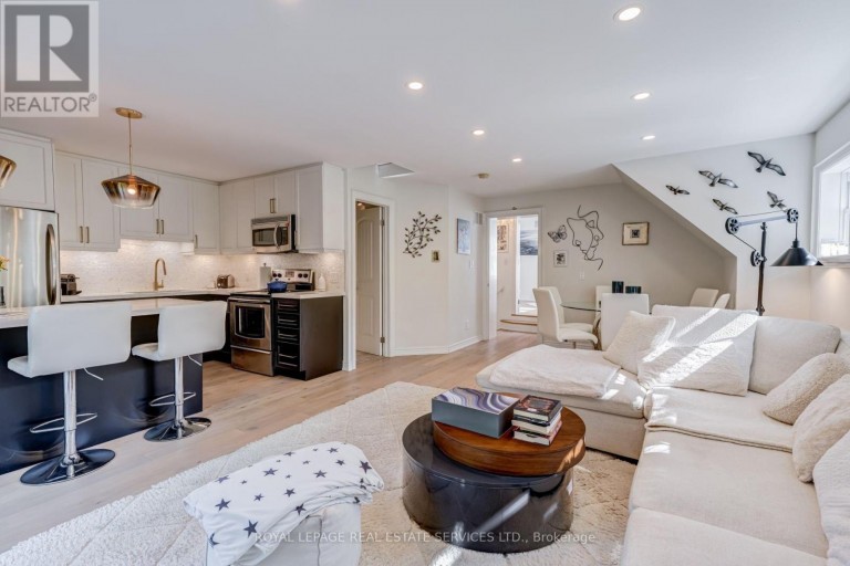 2305 BELYEA STREET, Oakville (BR Bronte), Ontario, L6L1N7