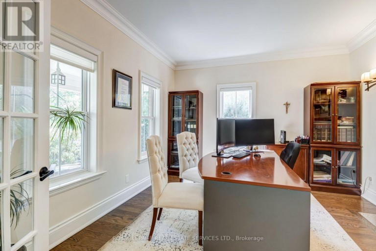 2305 BELYEA STREET, Oakville (BR Bronte), Ontario, L6L1N7