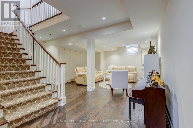 2305 BELYEA STREET, Oakville (BR Bronte), Ontario, L6L1N7
