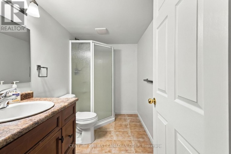 23 - 20 KERNOHAN PARKWAY, London South (South D), Ontario, N6J4Y3