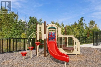 206 - 17 SPOONER CRESCENT Collingwood Ontario photo 26