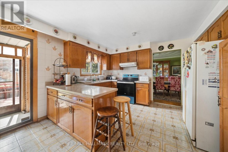 16 ASCOLDA BOULEVARD, Toronto (Eglinton East), Ontario, M1J2N7