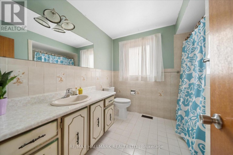 16 ASCOLDA BOULEVARD, Toronto (Eglinton East), Ontario, M1J2N7