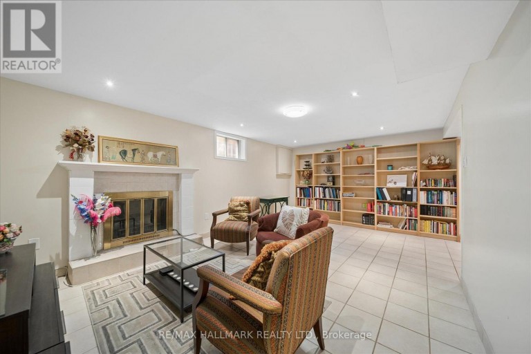 16 ASCOLDA BOULEVARD, Toronto (Eglinton East), Ontario, M1J2N7