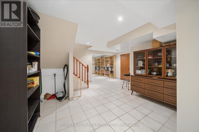16 ASCOLDA BOULEVARD, Toronto (Eglinton East), Ontario, M1J2N7