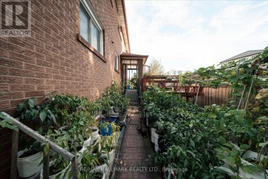 16 ASCOLDA BOULEVARD Toronto (Eglinton East) Ontario photo 43
