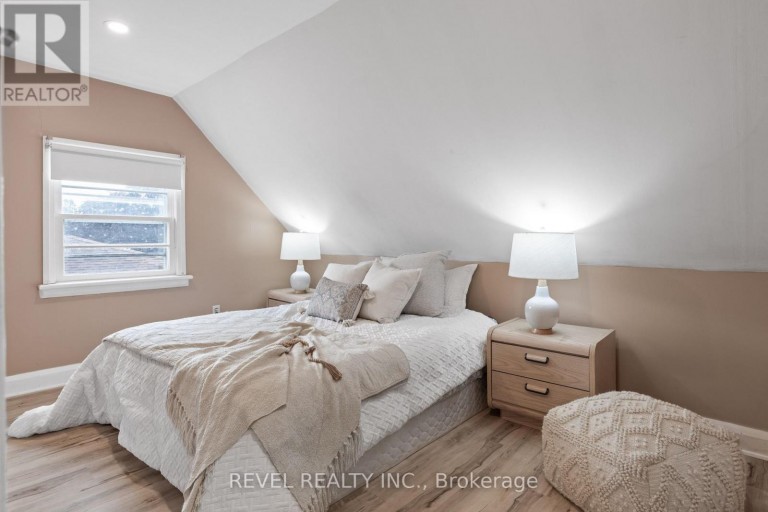 20 DIVISION STREET, Kawartha Lakes (Lindsay), Ontario, K9V4S1