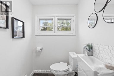 20 DIVISION STREET Kawartha Lakes (Lindsay) Ontario photo 23