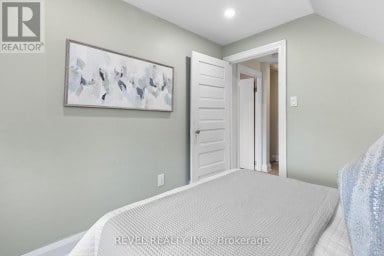 20 DIVISION STREET Kawartha Lakes (Lindsay) Ontario photo 25
